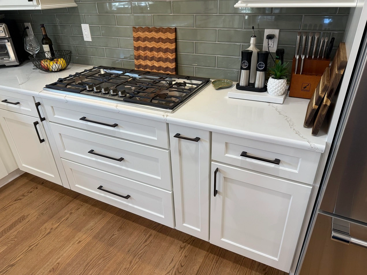 Modern Plano kitchen remodel with quartz countertops 2025